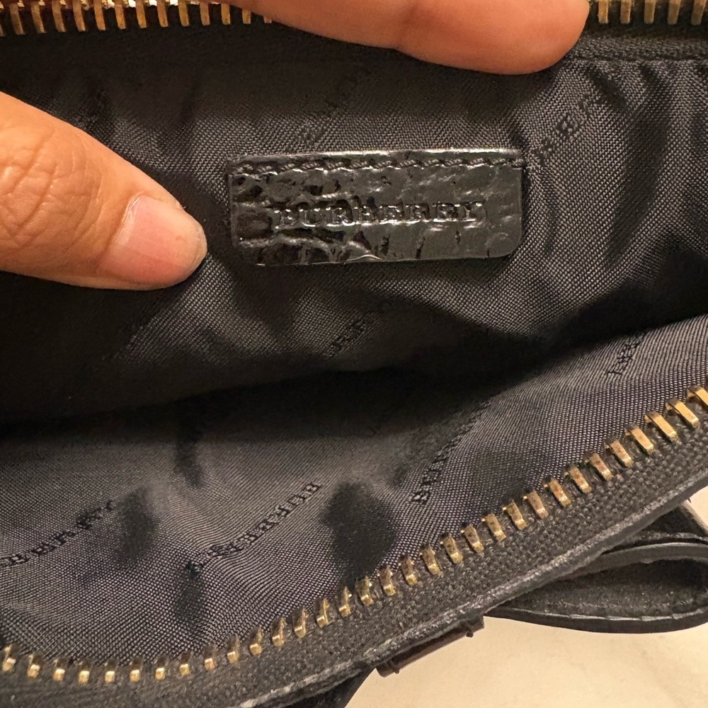 Burberry Black Patent Croc-Embossed Crossbody Bag with Bow - Picture 5 of 12